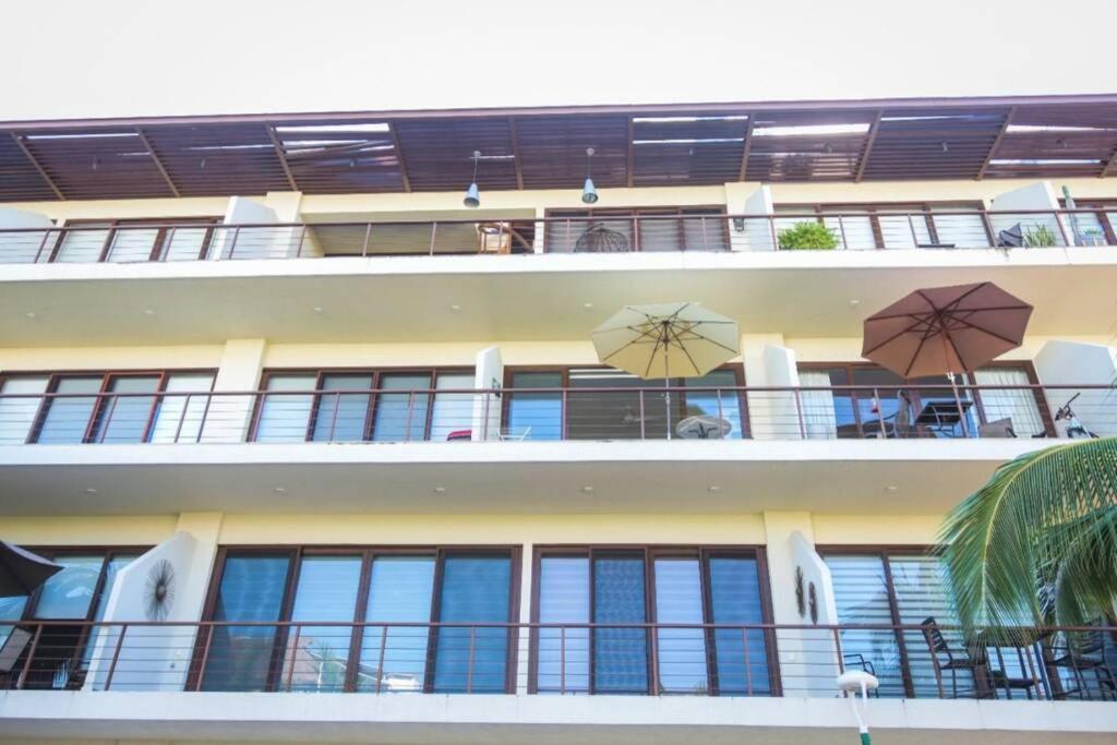 Modern Stylish Apt. Steps Away From The Beach 新巴利亚塔 外观 照片
